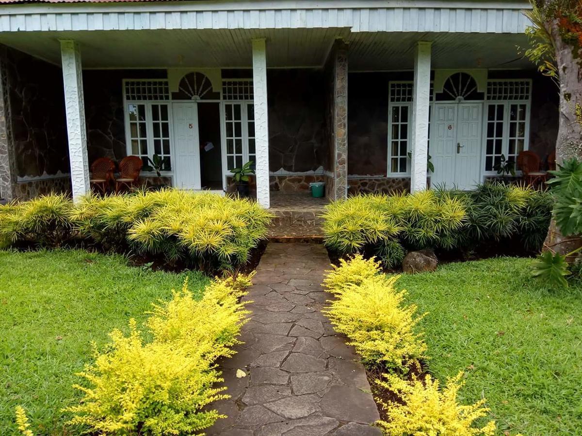 Alamanda Lokon Resort Tomohon Экстерьер фото