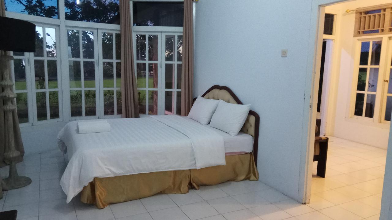 Alamanda Lokon Resort Tomohon Экстерьер фото